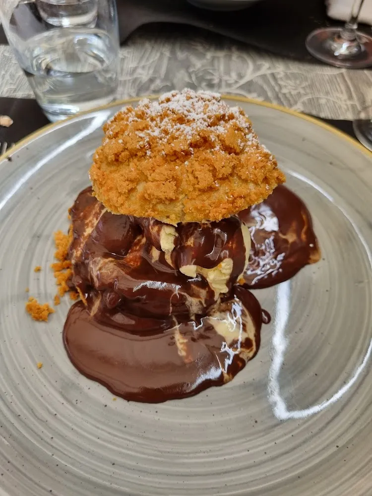 Profiterole Au Chacalat